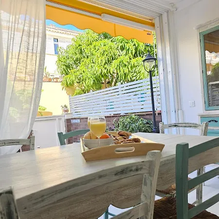 New Positive Vibes Holidays Home, Playa De Americas, Tenerife Lägenhet