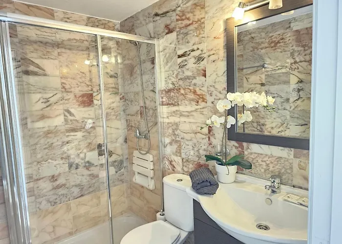 New Positive Vibes Holidays Home, Playa De Americas, Tenerife *