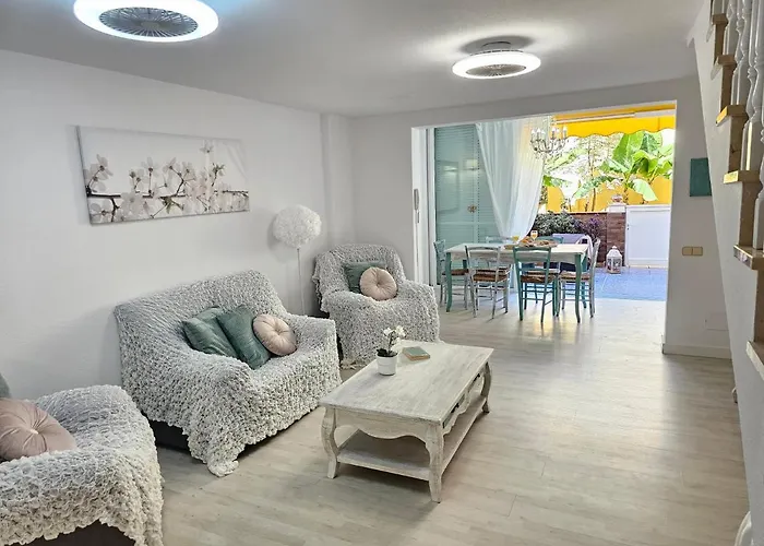New Positive Vibes Holidays Home, Playa De Americas, Tenerife Apartmán Playa de las Americas (Tenerife)